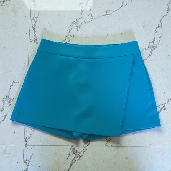 J. Crew Pants - NWT J. Crew Skort Wrap Shorts Size 6 Lined 
Classic Fit Golf Brunch Beach